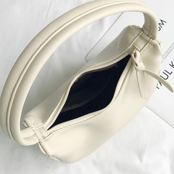 Beige cream mini shoulder purse - Picture 2 of 3